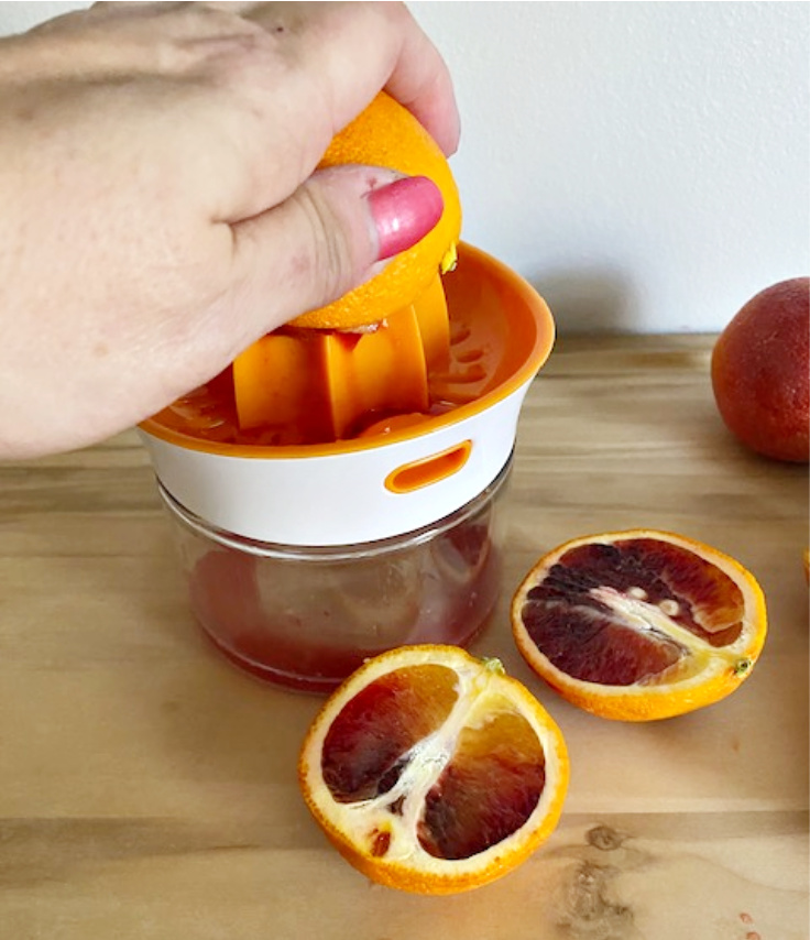 juicer with blood oranges