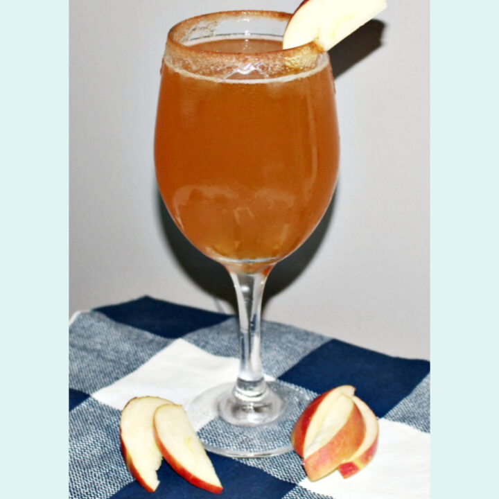 new hampshire spiked apple cider cocktail