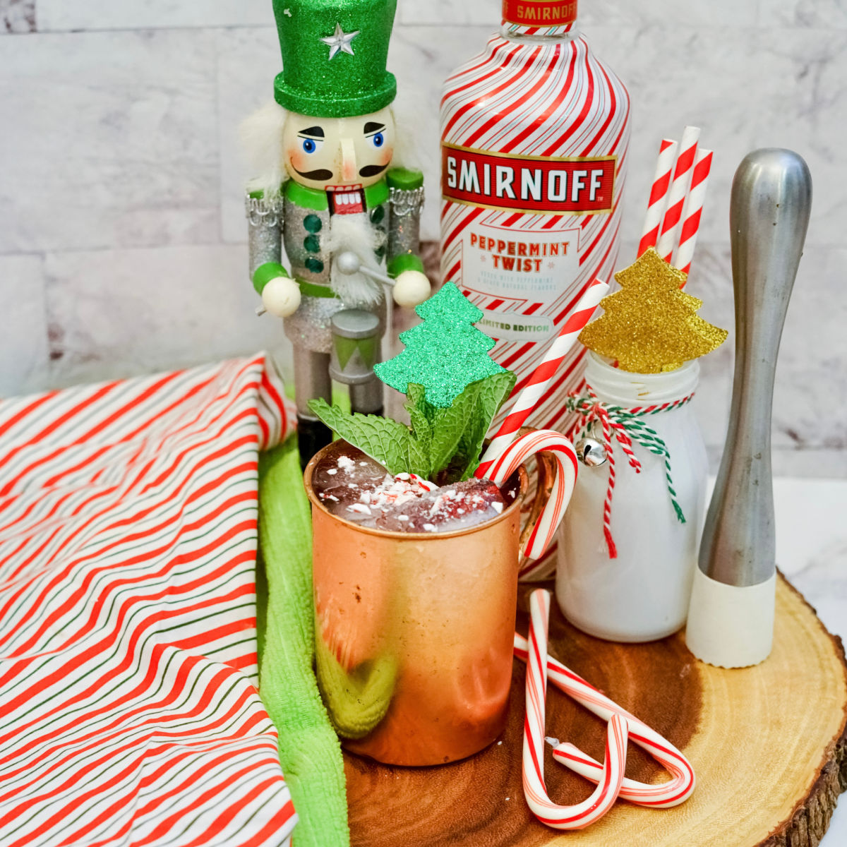 feature image christmas moscow mule